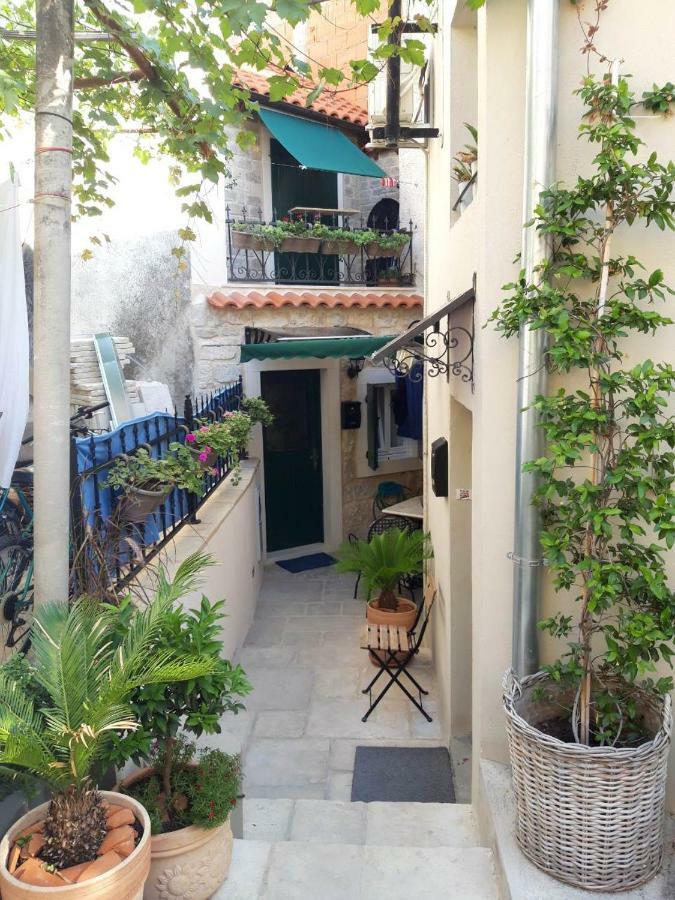 Tiny Dream - Old Town Rooms Split Ngoại thất bức ảnh